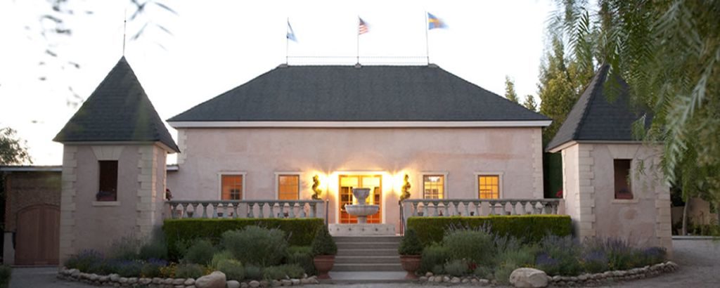 Come explore the best Santa Barbara wineries with our top 7 list of places to visit.